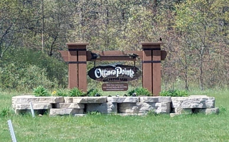 4987 E Manitou Way 37, Newaygo, MI 49337
