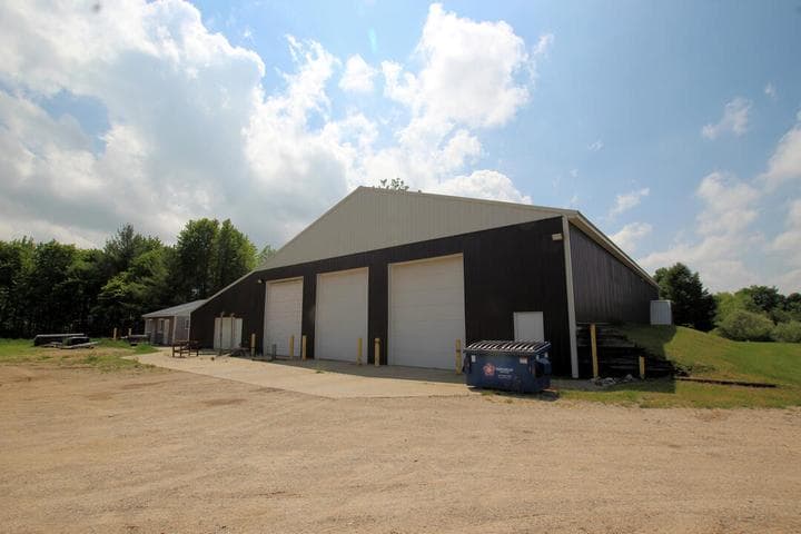 8121 E M 20, Hesperia, MI 49421