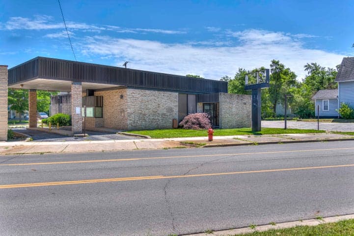 1217 Greenwood Avenue, Jackson, MI 49203