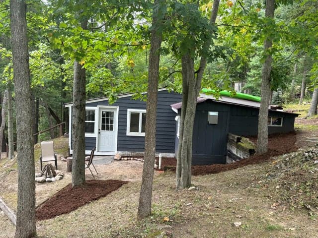 1112 Lake Drive, Harrison, MI 48625