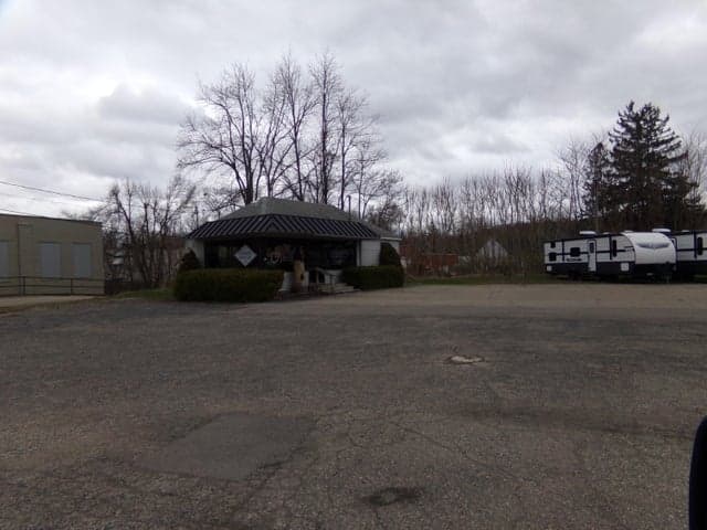 96 W Carleton Road, Hillsdale, MI 49242