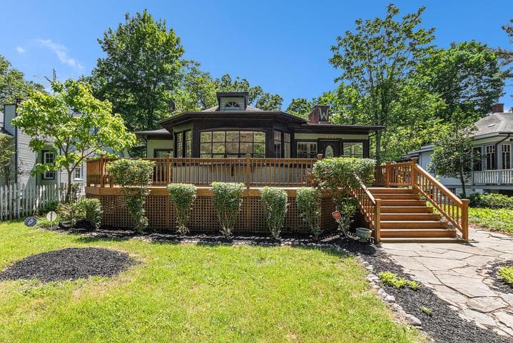16277 4th Street, Union Pier, MI 49129