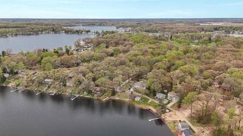 5 Forest Road, Dowagiac, MI 49047