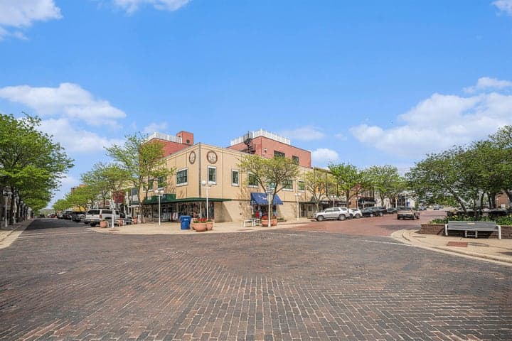 327 State Street #2, St. Joseph, MI 49085