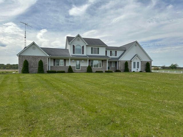 970 Dean Rd, Quincy, MI 49082