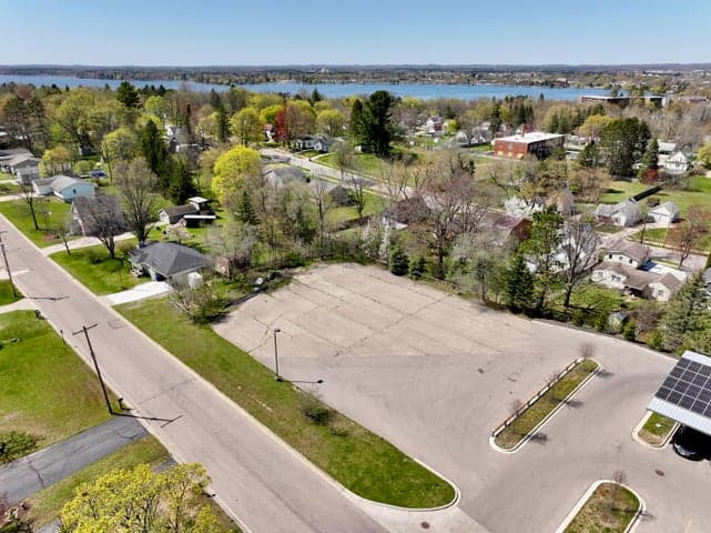 208 Robertson Street, Cadillac, MI 49601