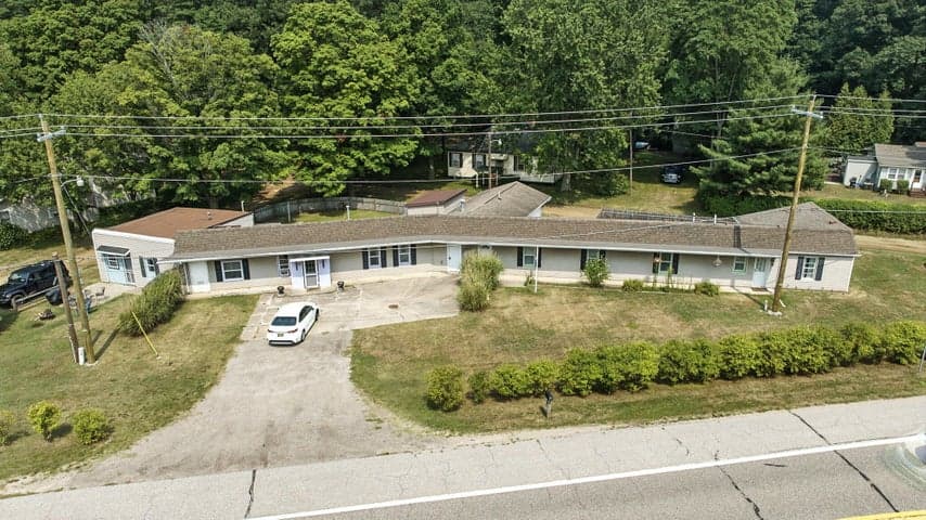 6128 M 63 N, Coloma, MI 49038