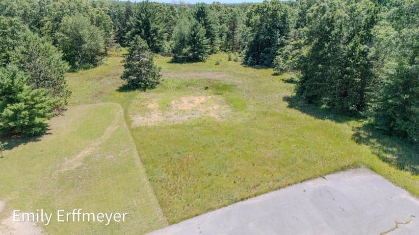 7142 Holton Road Road, Twin Lake, MI 49457