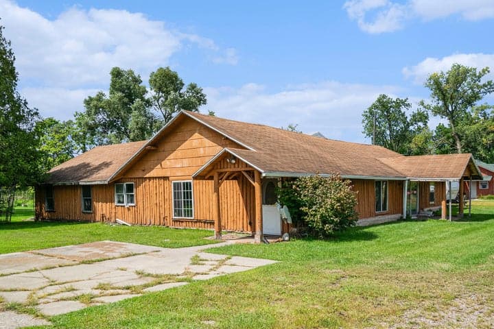 54474 M 51 N, Dowagiac, MI 49047