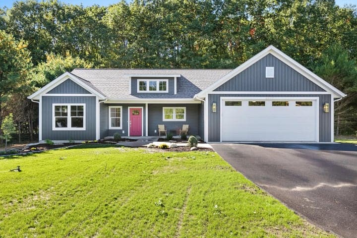 190 Toby Road NW, Sparta, MI 49345