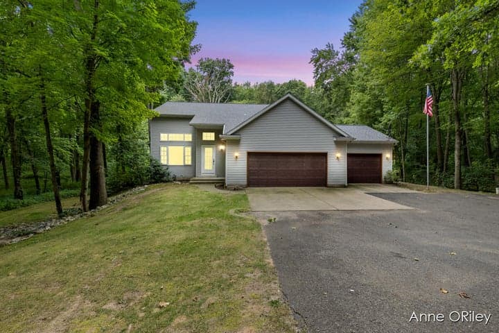 3705 Josie Lane, Middleville, MI 49333