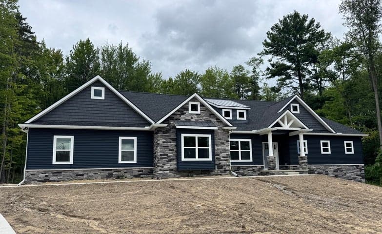5570 Golf Club Road, Howell, MI 48843