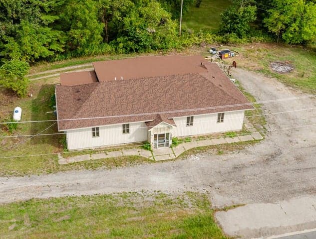 4863 US Highway 12, Three Oaks, MI 49128