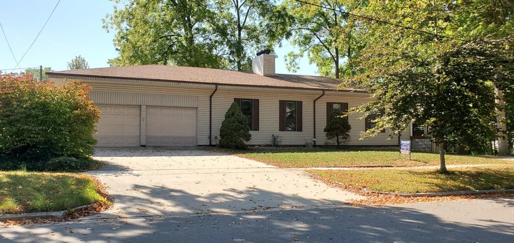 746 Lee Street, South Haven, MI 49090