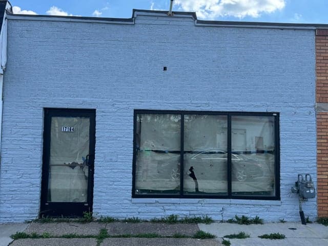 17164 E Warren Avenue, Detroit, MI 48224