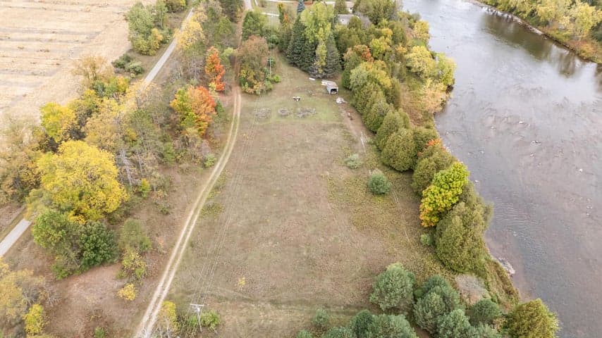 22 & 23 Davison Rd, Big Rapids, MI 49307