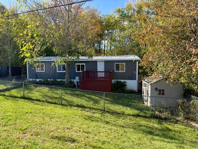2565 Lapo Road, Lake Odessa, MI 48849