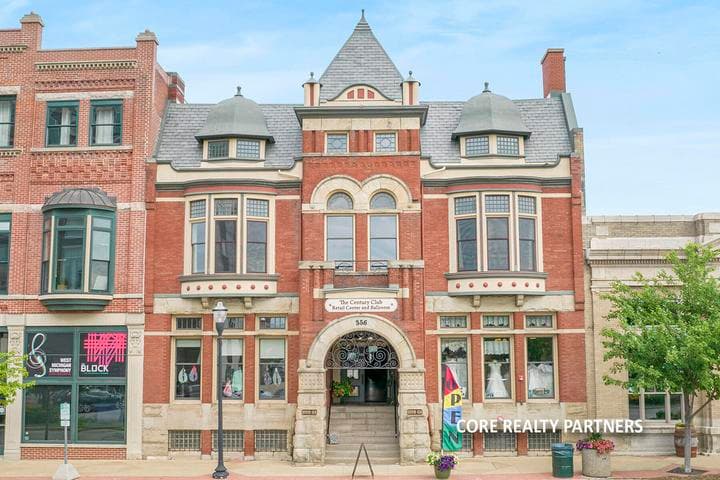 356 W Western Avenue, Muskegon, MI 49440