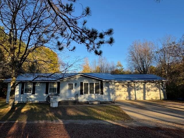 3346 180th Avenue, Hersey, MI 49639