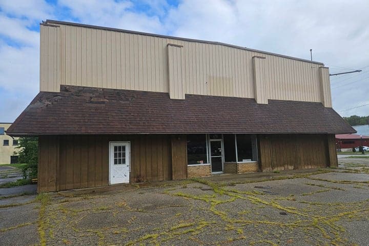420 S Steele Street, Ionia, MI 48846