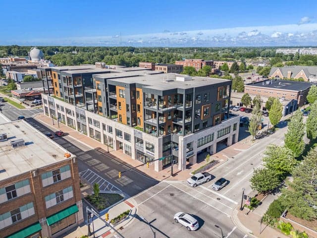 159 S River Avenue 404, Holland, MI 49423