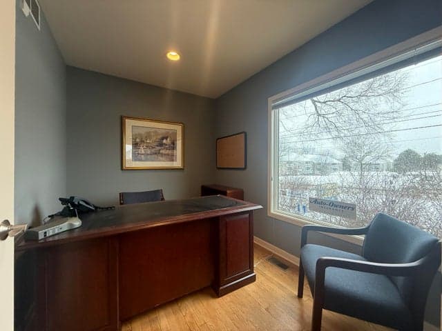 Photo 6