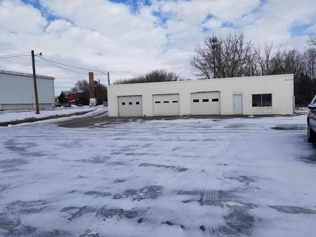 95 W Carleton Road, Hillsdale, MI 49242