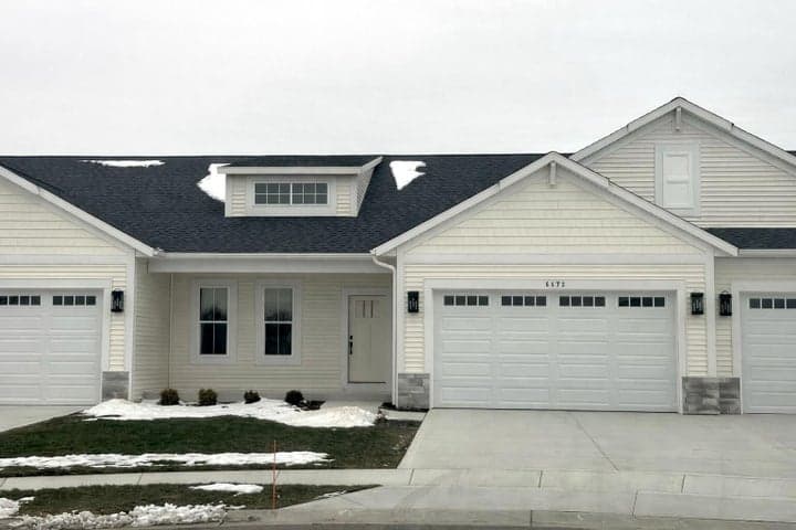 6439 Railbridge Court SE 23, Caledonia, MI 49316