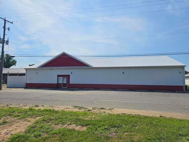 312 E Sherwood Street, Decatur, MI 49045