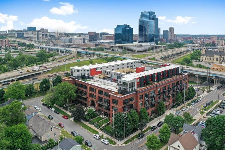 600 Broadway Avenue NW 226, Grand Rapids, MI 49504