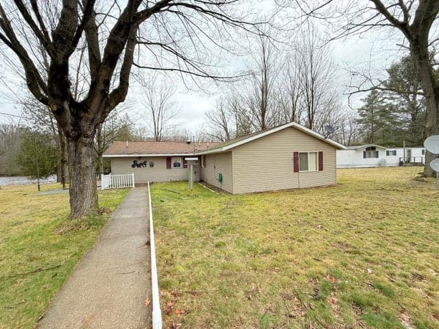 15370 Rapids Drive, Hersey, MI 49639