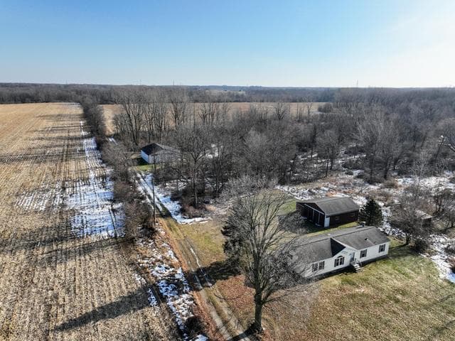 1767 Flanders Road, Charlotte, MI 48813