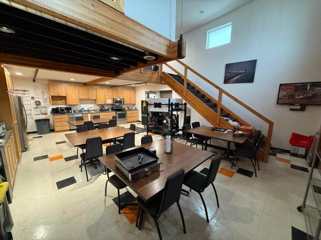 Photo 6