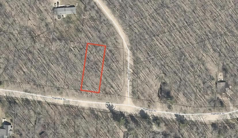 8158 Highland Trail, Canadian Lakes, MI 49346