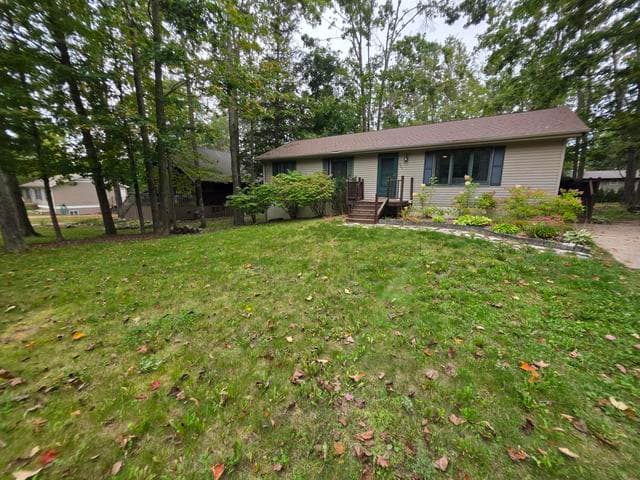 262 Highland Pike Road, Harbor Springs, MI 49740