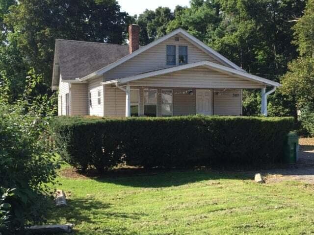 3427 3429 W Michigan Avenue, Kalamazoo, MI 49006