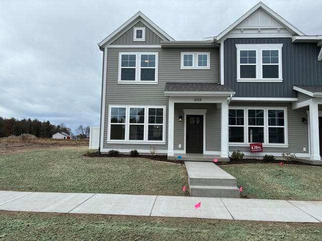 6114 Stahl Drive 16, Spring Lake, MI 49456