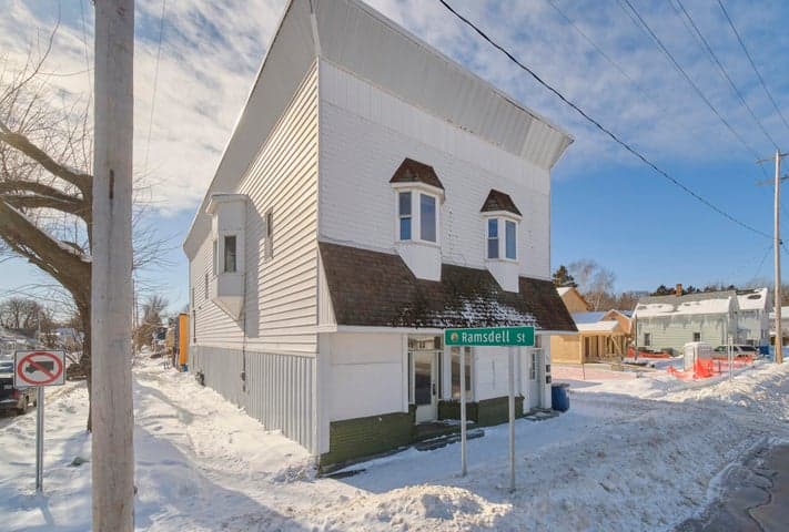 221 5th Street, Manistee, MI 49660