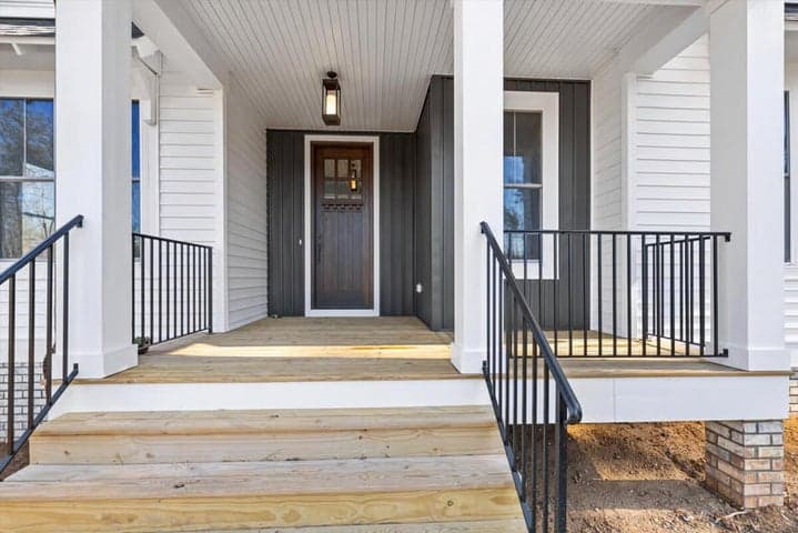 21445 N Dixboro Road, South Lyon, MI 48178