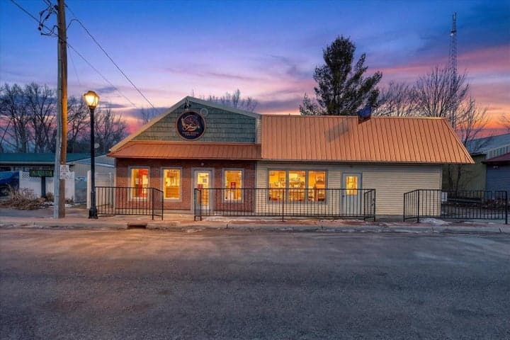210 W Lake Street, Crystal, MI 48818