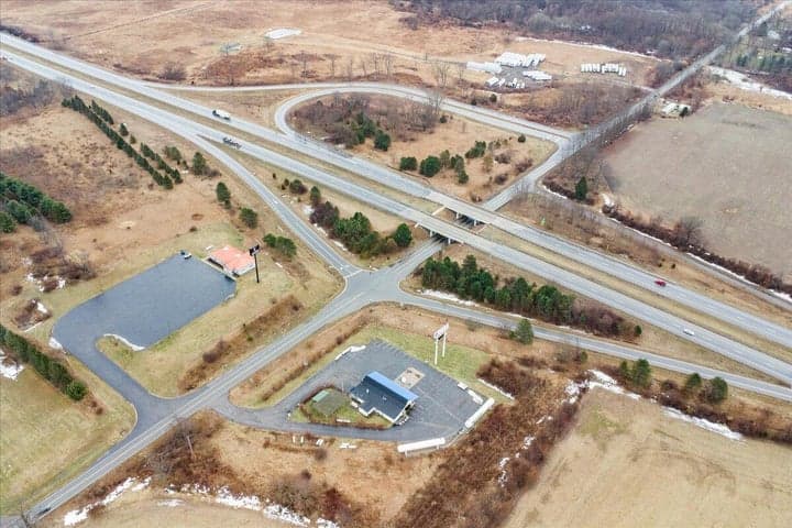 2110 N Concord Road, Albion, MI 49224