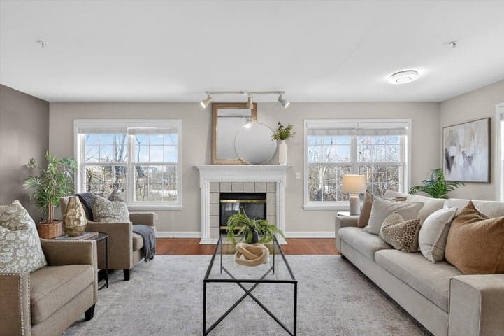 3031 Barclay Way, Ann Arbor, MI 48105