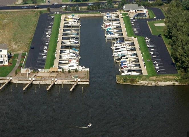 910 W Savidge Street 45, Spring Lake, MI 49456