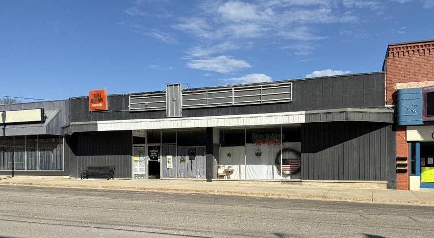 107 S Main Street, Scottville, MI 49454