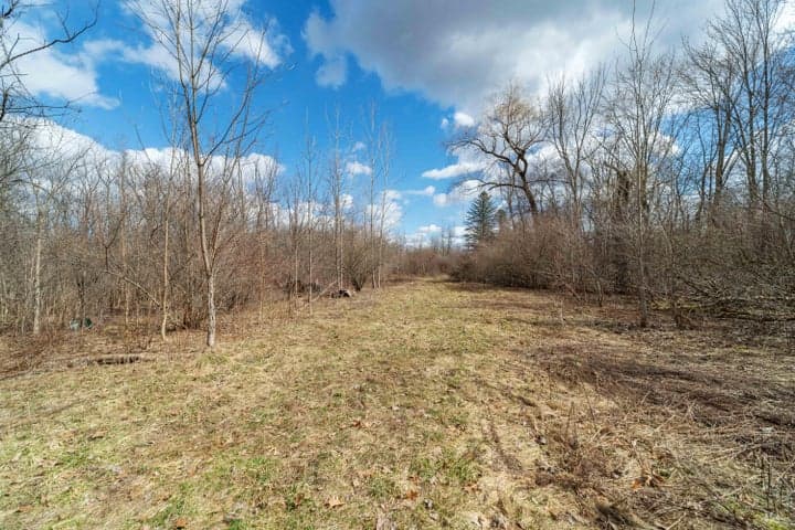 2725 S Duck Lake Road, Highland, MI 48356