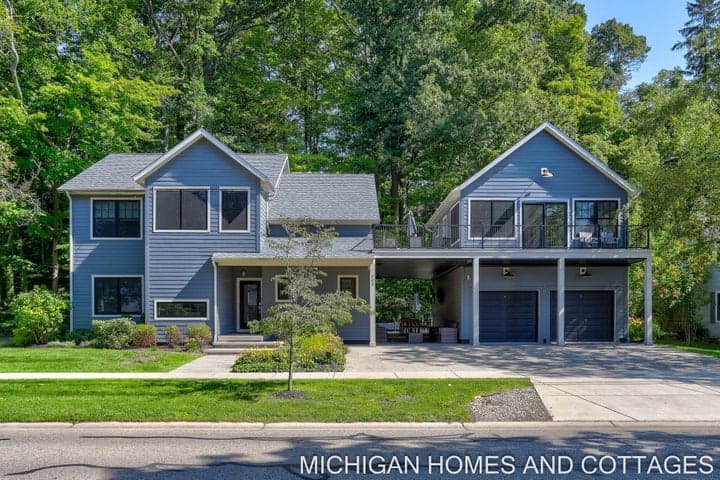 702 Lake Street, Saugatuck, MI 49453