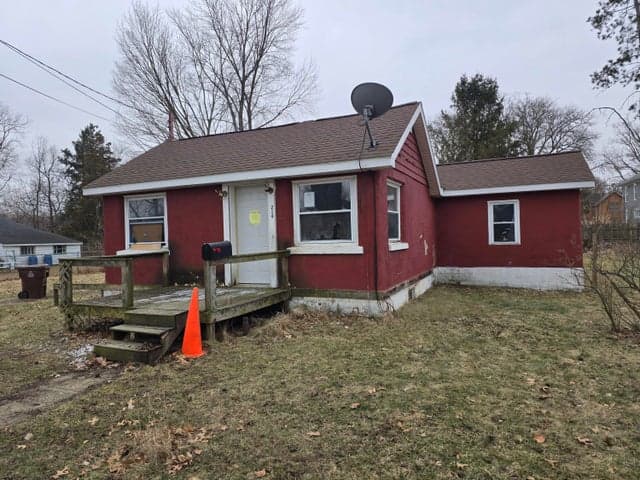 214 E Walnut Street, Albion, MI 49224