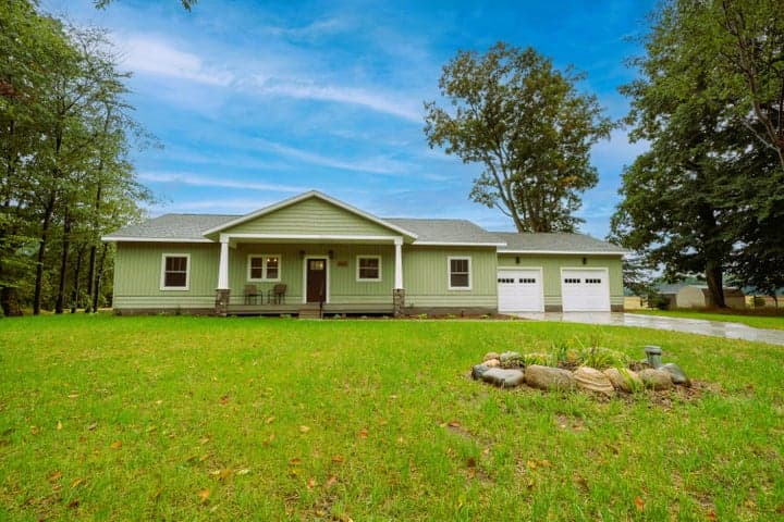 3935 West Destiny Drive, Hart, MI 49420