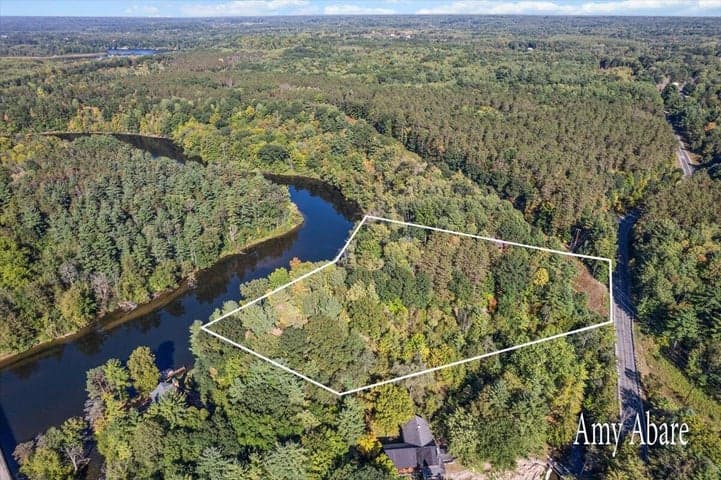 19768 Lincoln Road, Stanwood, MI 49346