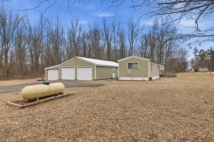 5066 Madison Road, Barryton, MI 49305